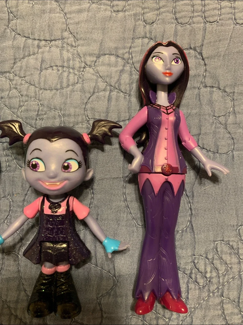 Vampirina figure set - Vampirina, mom and dad